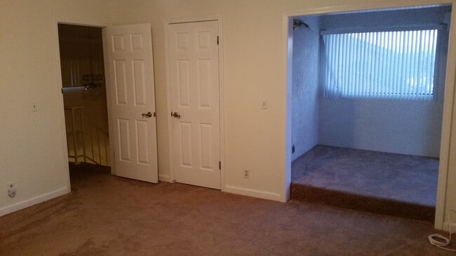 Building Photo - 2 Bedroom / 2 Bathroom Home inside Canyon Lake