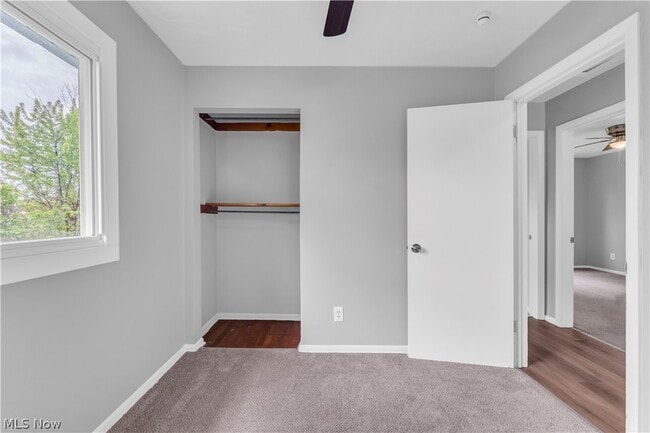 Building Photo - 16605 Glenpark Ave