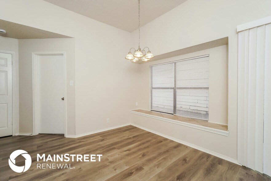 Building Photo - 10227 Athens Fld Dr