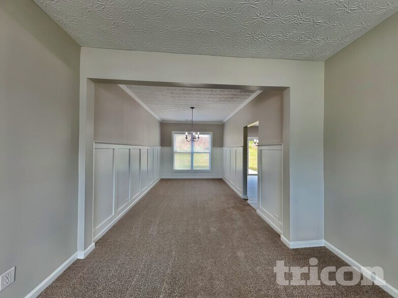 Building Photo - 1704 Chinaberry Ct