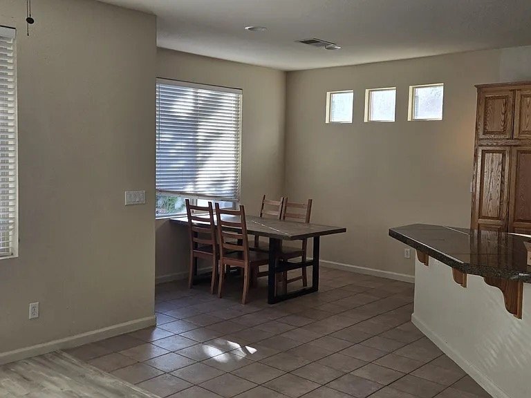 Building Photo - 3210 Claudine Ct