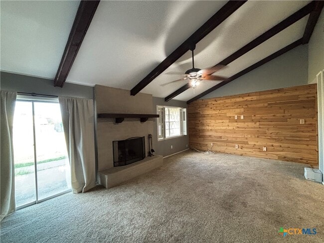 Building Photo - 516 Dove Dr