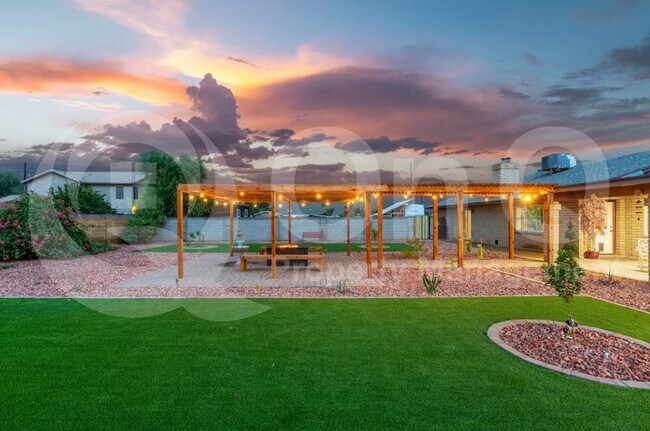 Building Photo - 16227 North 21st St