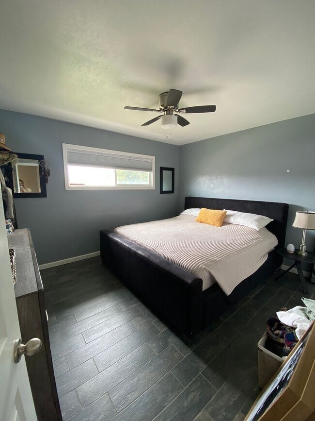 Building Photo - Gorgeous, Spacious 3 bed / 1 bath located near Encanto, San Diego!