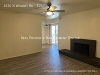 Building Photo - Fabulous East Side Location!