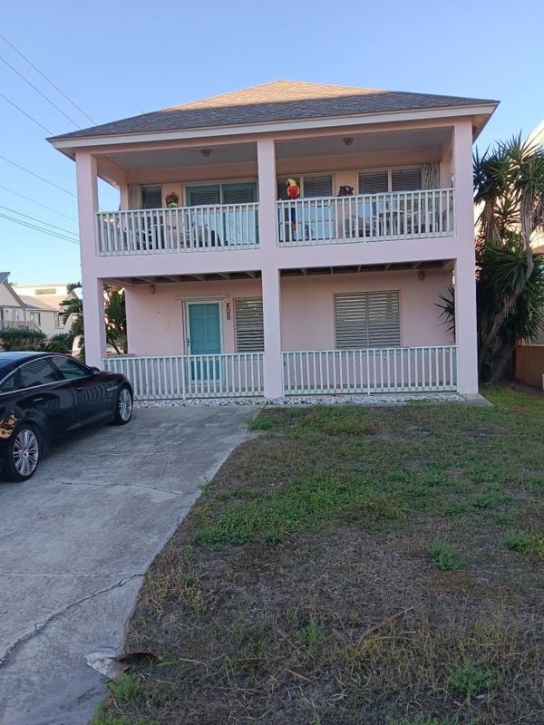 Building Photo - 108 W Capricorn Dr