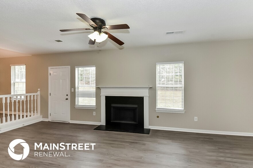 Building Photo - 105 Wood Way