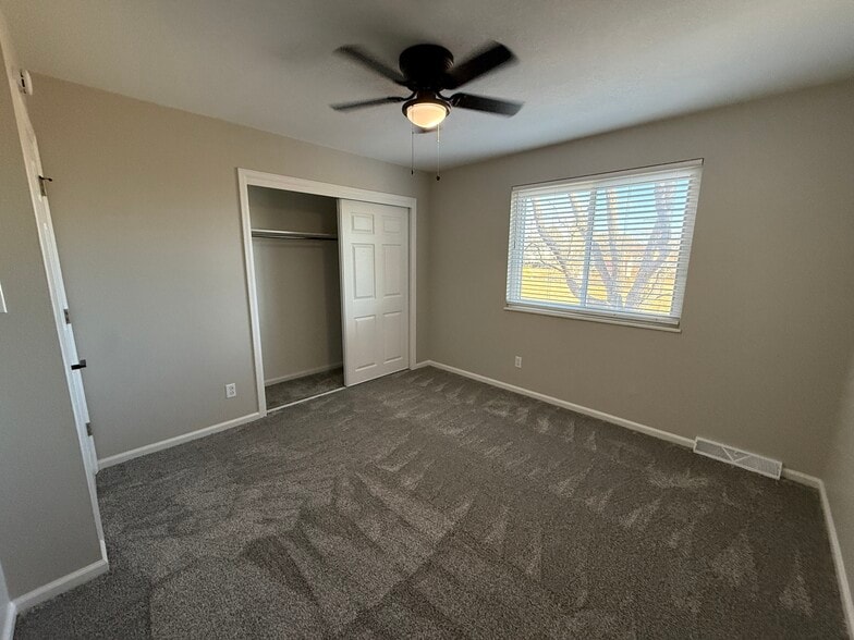 Bedroom 1 Upstairs - 5918 Newcombe Ct