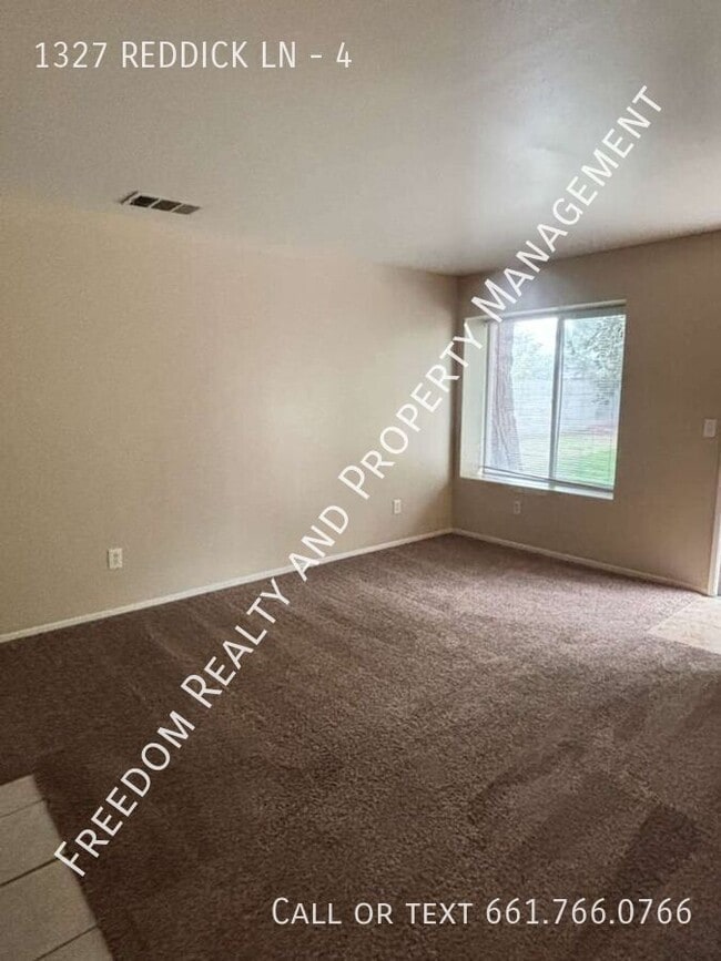 Building Photo - 1327 Reddick Ln