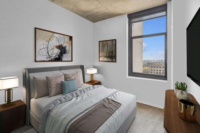 Building Photo - 235 W Van Buren St