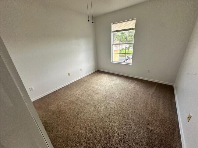 Building Photo - 2723 Star Grass Cir