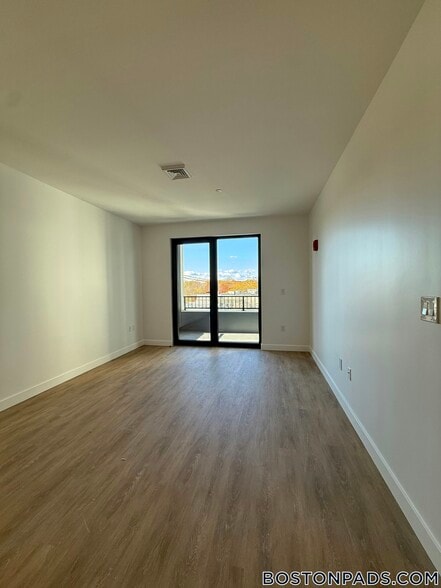 Building Photo - 199 Gardner St