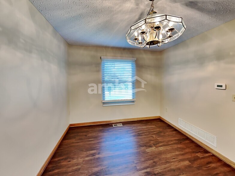 Building Photo - 6757 Eddleston Ct