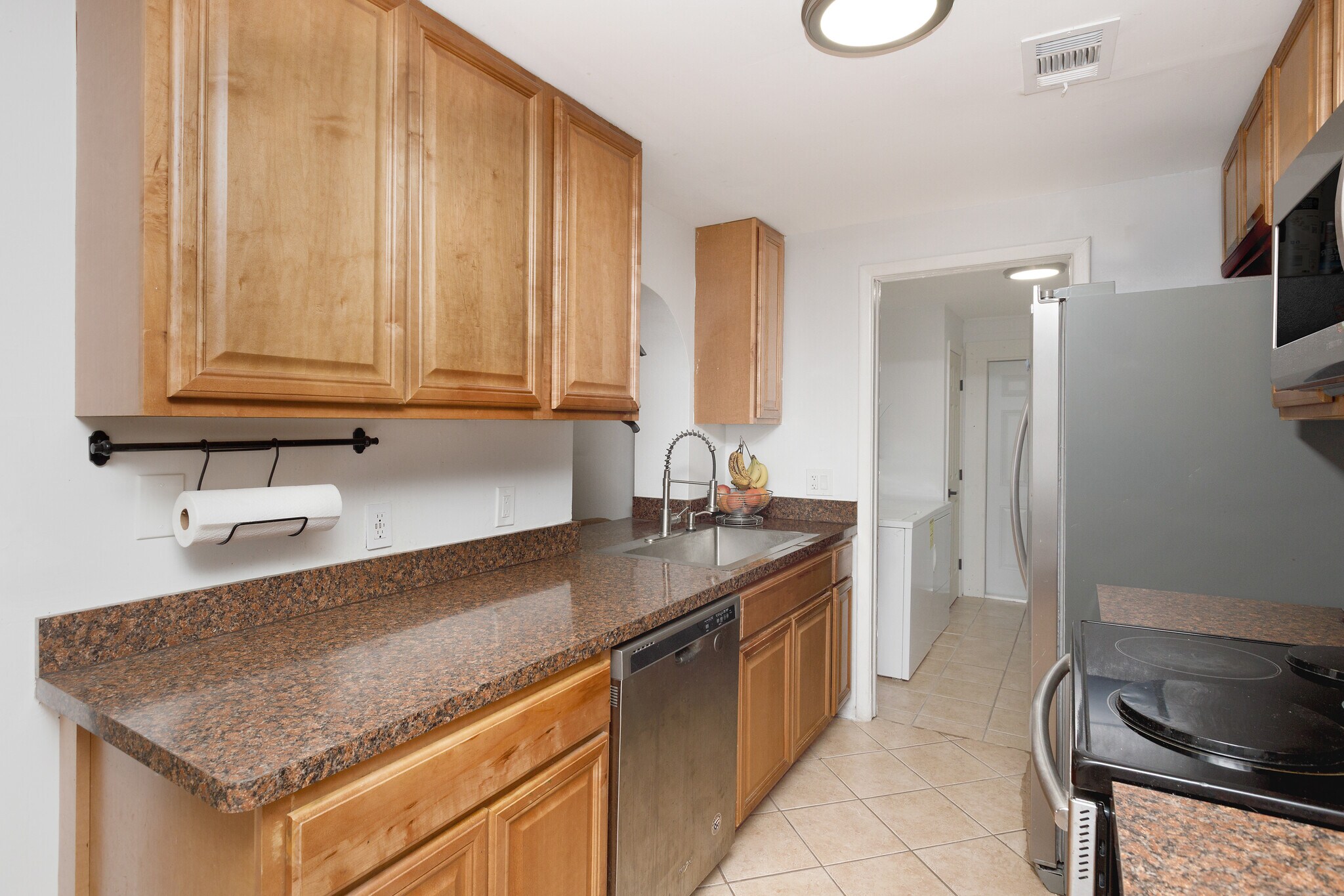 Building Photo - 1041 Jadewood Ave