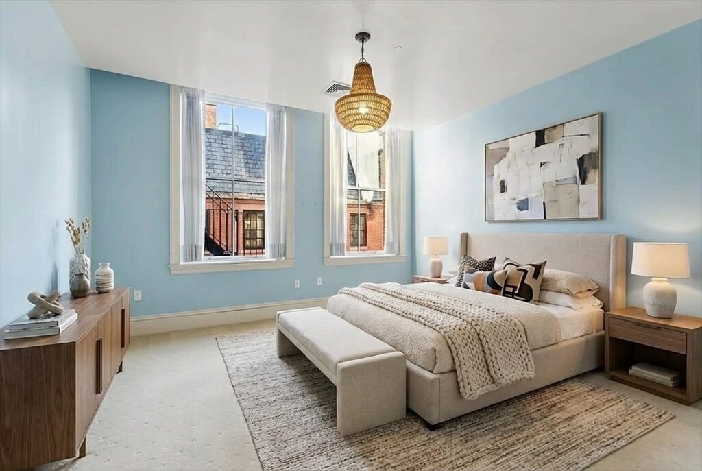 Building Photo - 49 Beacon St