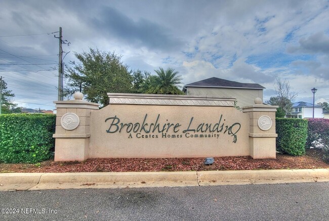 Building Photo - 7131 Rampart Ridge Cir W