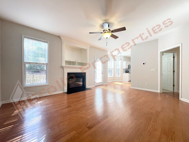 Building Photo - Freshly Painted 4-Bedroom Home w/ New Carpet & 2 Car Garage, Nestled in a cul-de-sac at Camden Cr...