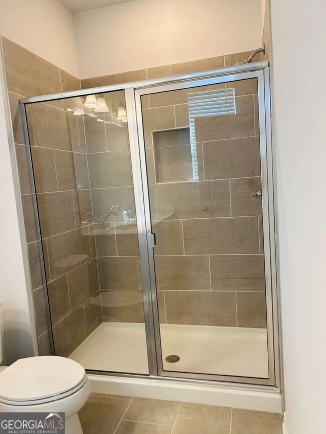 Building Photo - 140 Reese St