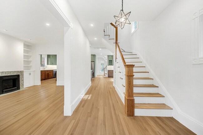 Building Photo - 20 Albion Pl