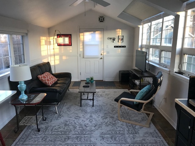 Living room - 903 Prospect Avenue