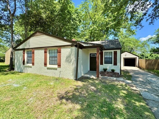 Building Photo - 3922 Pleasant Cove