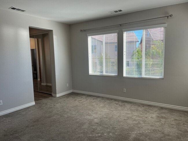 Building Photo - Rancho Bella Vista 3 bedroom on quiet cul-...