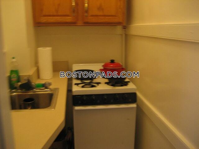 Building Photo - 46 Westland Ave