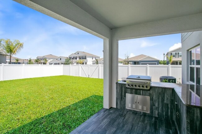 Building Photo - 100 Lavenna Ave