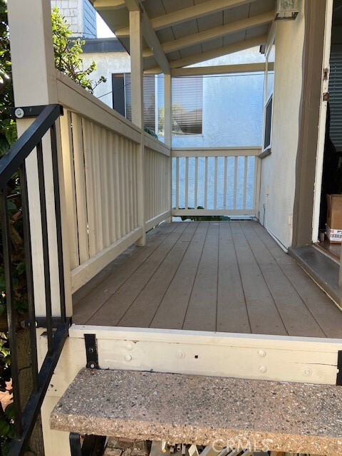 Building Photo - 435 Heliotrope Ave