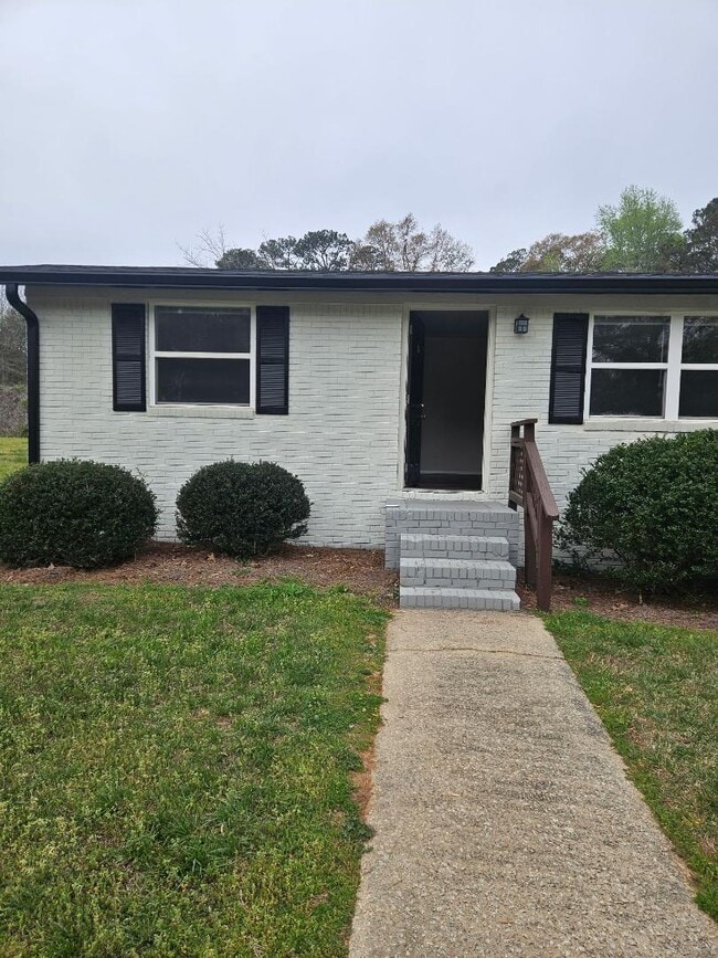 Building Photo - 30 Gees Ln