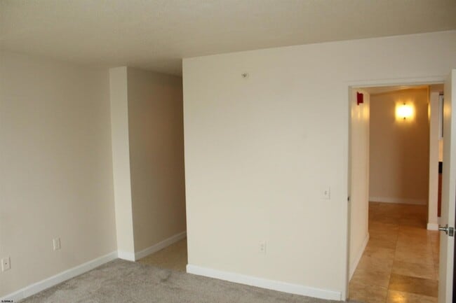 Building Photo - 526 Pacific Ave