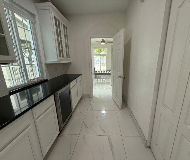 Building Photo - 27037 SW 142nd Ave