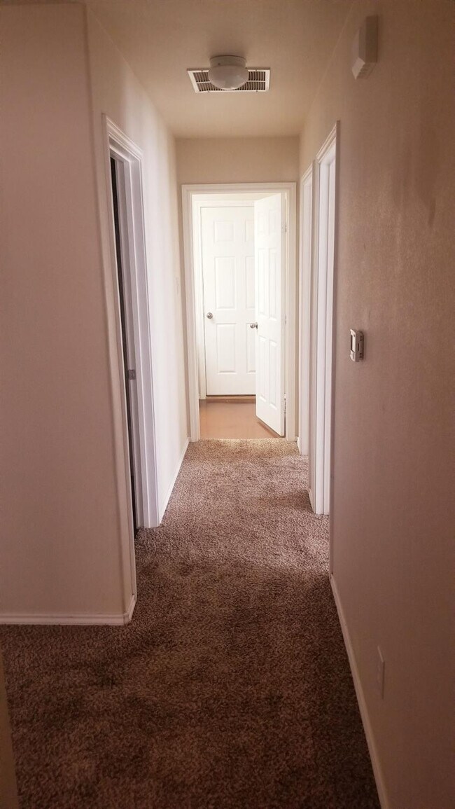 Building Photo - 6706 84th St