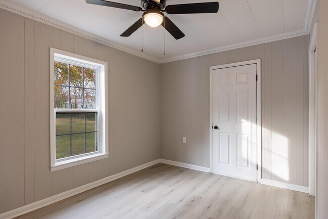 Building Photo - 1531 Wilson Rd