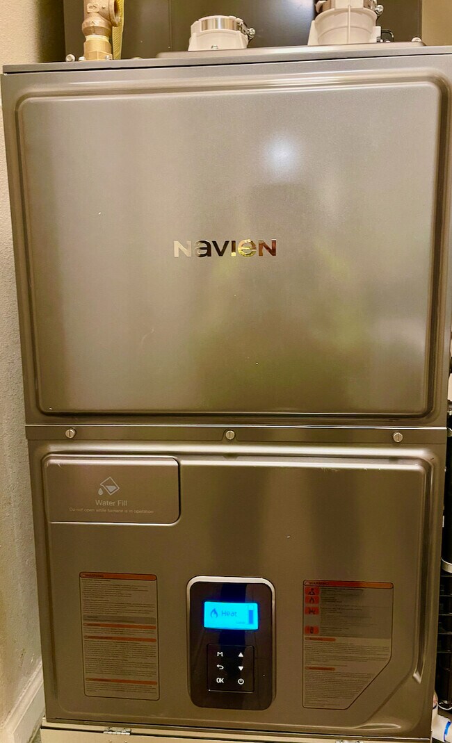 Brand-new hydronic furnace paired with high-efficiency central A/C - 21 Canyon View