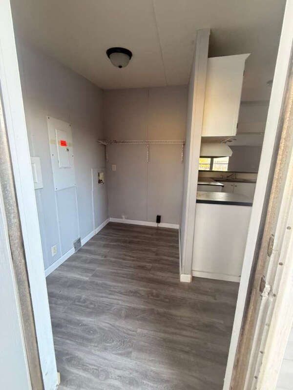 Building Photo - 16853 W Lynbrook