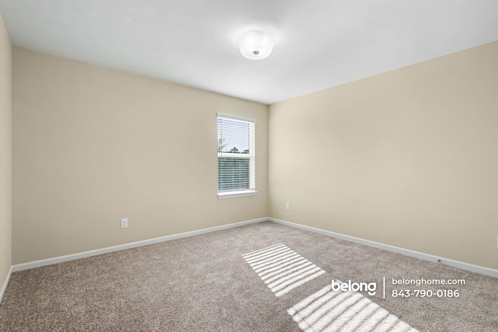 Building Photo - 447 Tayberry Ln