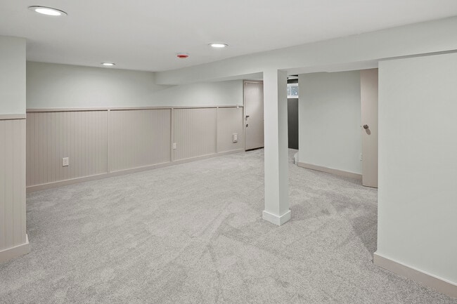 Building Photo - 237 3rd Ave