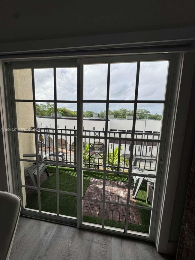 Building Photo - 5271 SW 8th St