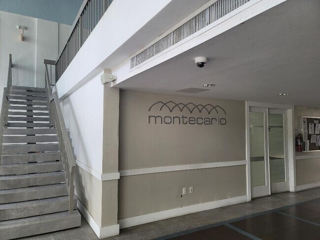 Building Photo - 494 NW 165th St