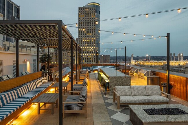 Building Photo - 309 Vine St