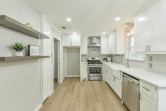 Building Photo - 11523 Early Mist Ct