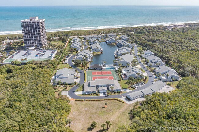 Building Photo - 4949 N Hwy A1A