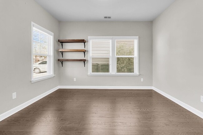 Building Photo - 1624 Shady Pine Rd