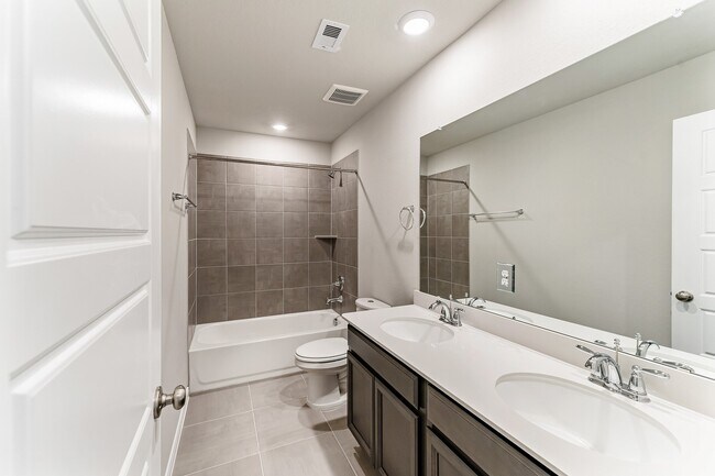 Building Photo - 4322 Pale Fox Ln