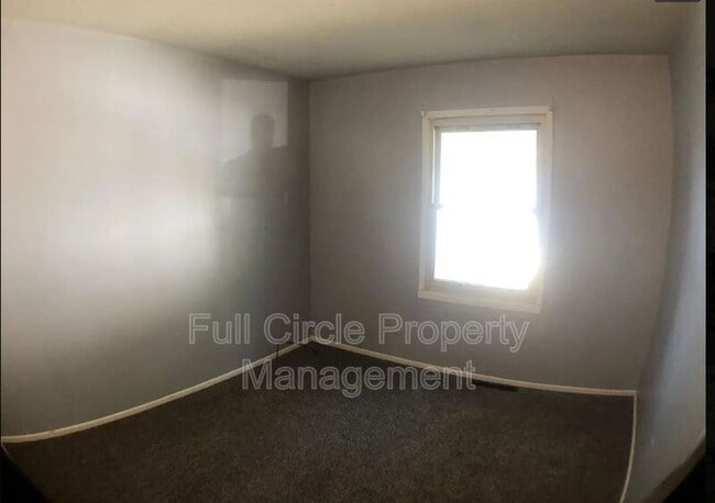 Building Photo - 7418 S 41st St