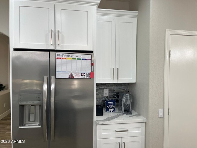 Building Photo - 14608 W Horizon Dr