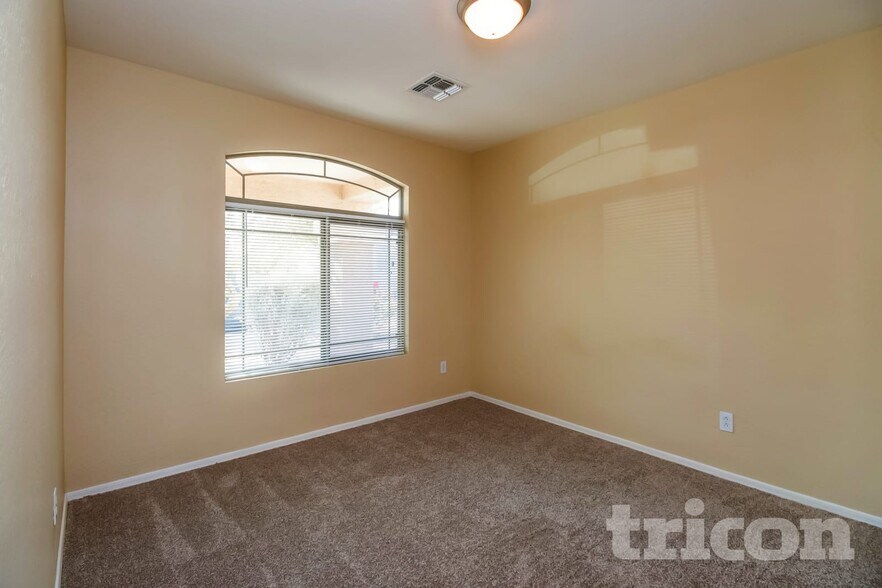 Building Photo - 8332 W Crown King Rd