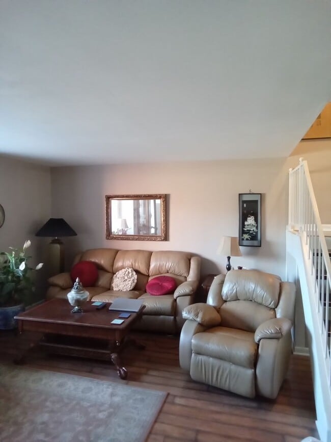 Building Photo - ***Broadmoor / Anderson Island Area***