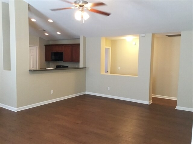 Building Photo - 116 Spring Lakes Dr
